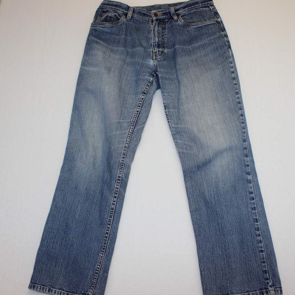 LL Bean Womens Straight Leg Jeans Size 10 Reg Medium Wash Denim Blue